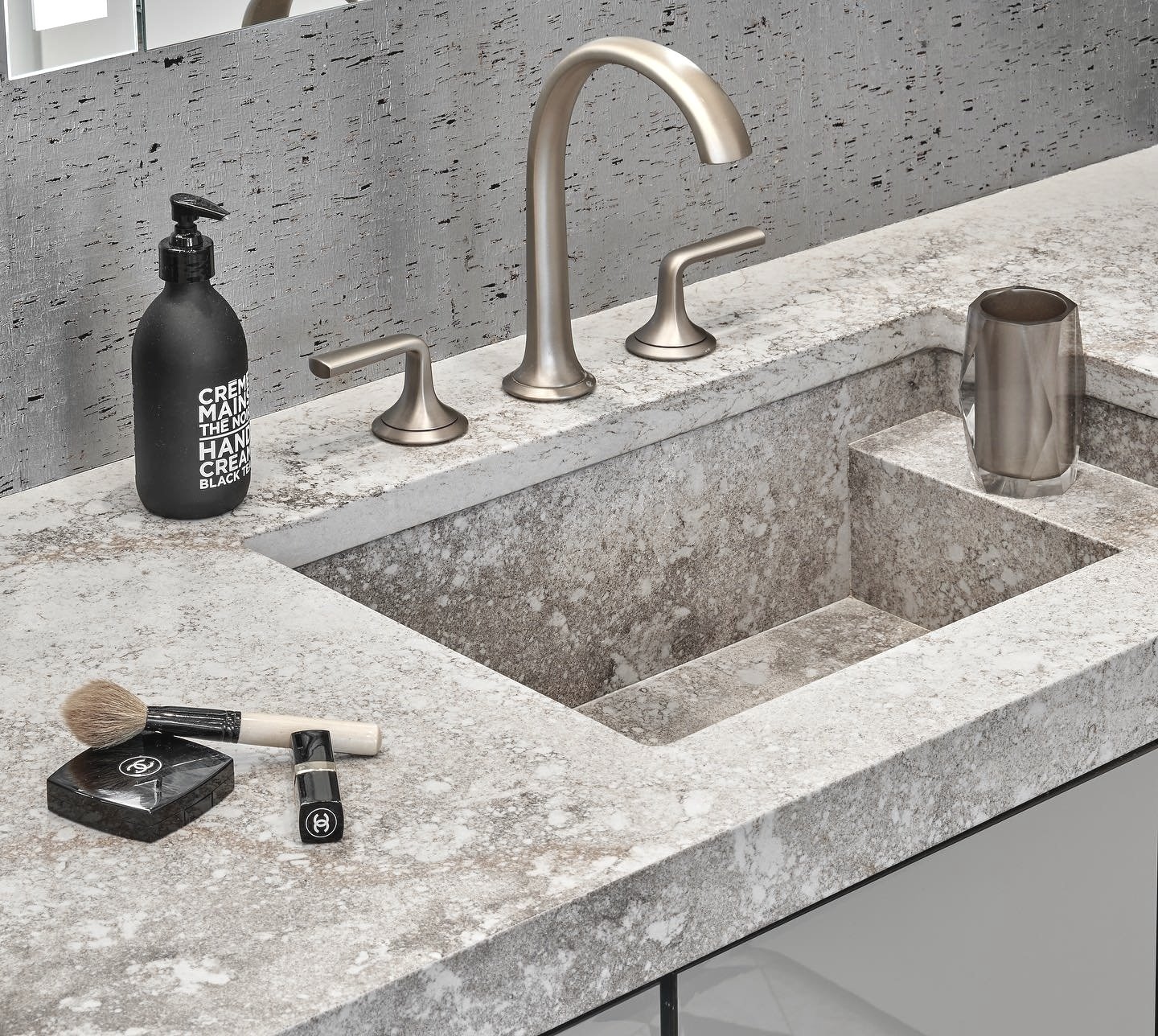 6 Reasons Why Modern Exposed Sinks Are Popular